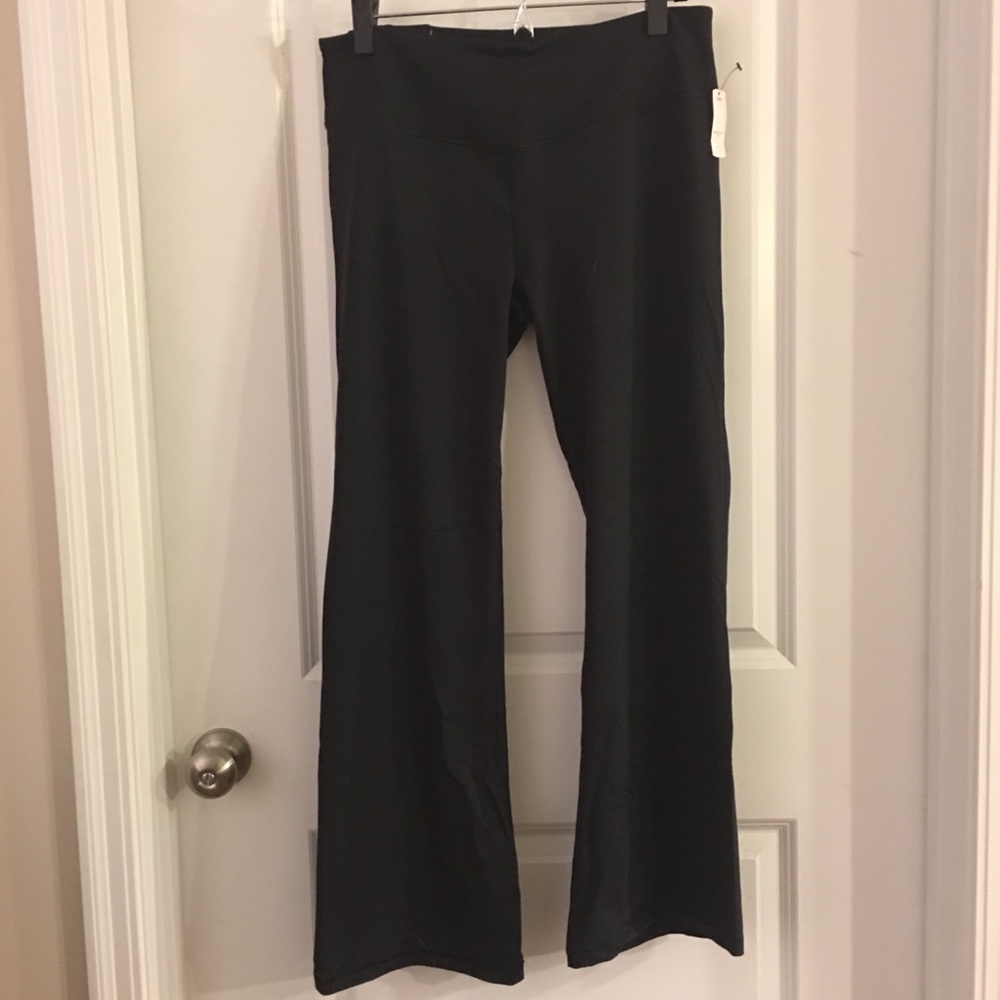 VS yoga pants